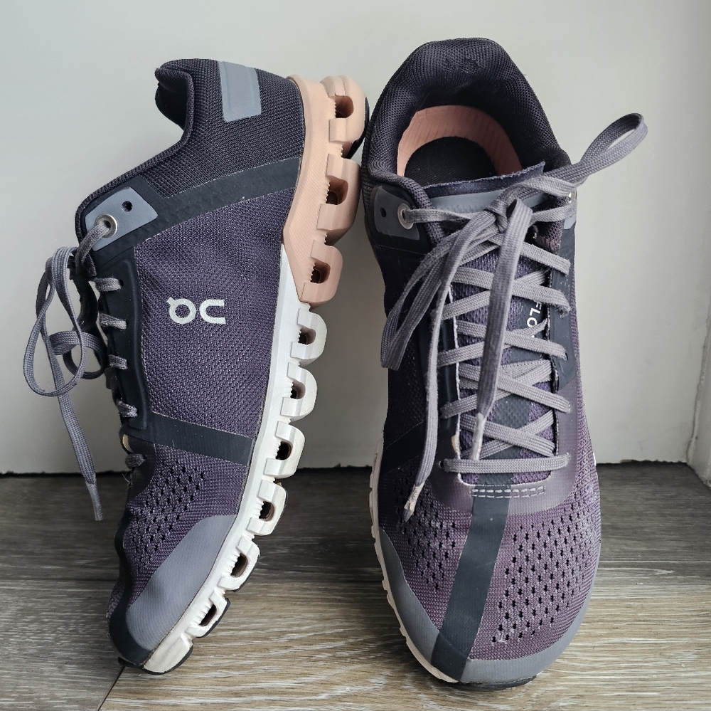 ON Women Cloudflow 35.99234 Rock Rose, 7.5 US